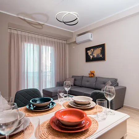 Loris 204 Apartment